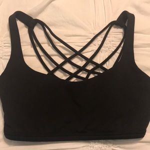 Lululemon free to be wild sports bra